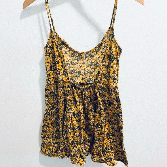 Wet Seal Backless Sunflower Summer Top - Picture 2 of 3